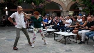 Egenin iki yakasını birleştiren Girit Festivaline yoğun ilgi