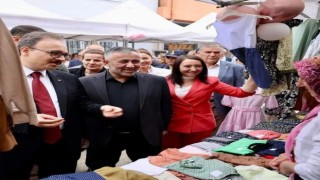 Eğitim Şenliğinin geliri depremzedelere gönderildi