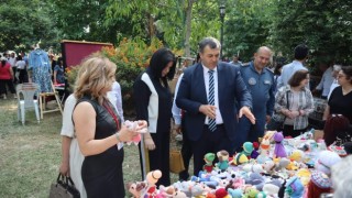El emeği ürünlerini yıl sonu sergisiyle görücüye çıkarttılar