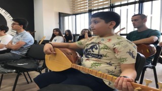 Elazığda bağlama kursları devam ediyor