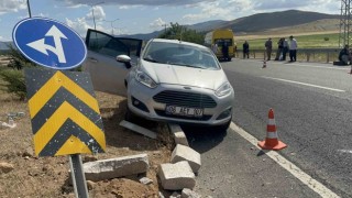 Elazığda trafik kazası: 1i ağır 4 yaralı