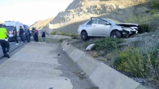 Erzincanda trafik kazası: 1 ölü, 3 yaralı