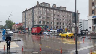 Erzurum yağmura teslim