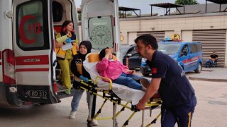 Eşini bıçaklayan şahıs, kızının karne töreninde yakalandı