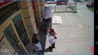 İki kadın 20 dakika içinde bakın ne kadar ziynet eşyası çaldı