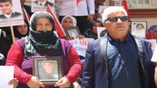Evlat nöbetinde 42. buluşma sevinci