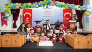 Fadıloğlu, engelli öğrencilerin heyecan ve mutluluklarını paylaştı