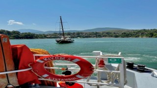 Fethiye Körfezinde sürüklenen tekneyi KIYEM ekipleri kurtardı
