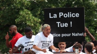 Fransada “sessiz yürüyüş” protestosu