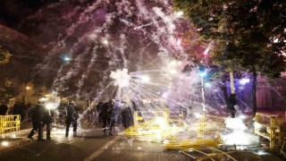 Fransadaki protestolar için 40 bin polis görevlendirildi