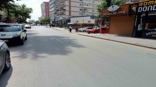 Fren yerine gaza basınca 7 kişiyi yaraladı