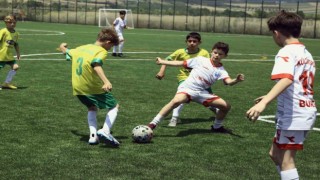 Geleceğin futbol yıldızları yetişiyor