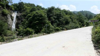 Geyvenin kırsalına 14 kilometre yeni beton yol
