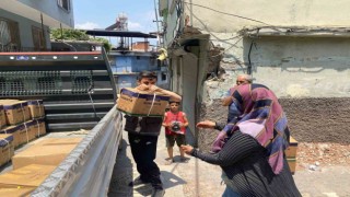 Gölcük Belediyesi deprem bölgesinde yardımlarını sürdürüyor