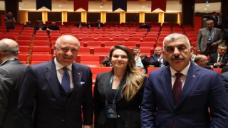 Gül Akyürek Balta OSBÜKün yönetiminde