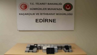 Gümrük muhafaza ekipleri, Kapıkulede 200 adet kaçak cep telefonu yakaladı