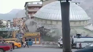 Hacı Sait Camisinin yıkılma anı görüntülendi