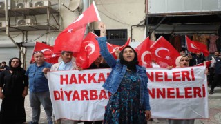 Hakkaride annelerin evlat nöbeti devam ediyor