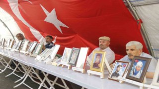 HDP ve PKK mağduru babalar Babalar Gününü buruk geçiriyor