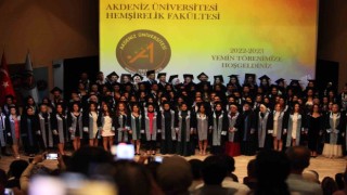 Hemşirelik Fakültesinde yemin töreni düzenlendi