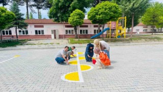 Hisarcık Atatürk İlkokulu bahçesi renklendi