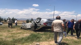 Hurdaya dönen araçtan sağ çıktı