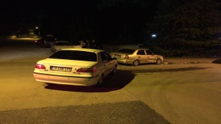 İki otomobilin çarpıştığı kazada sürücü alkollü çıktı