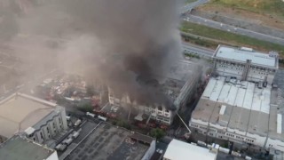 İkitelli Organize Sanayi Bölgesinde iş hanı yangını dron ile görüntülendi