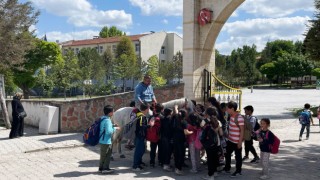 İlkokul öğrencilerinin at sevgisi