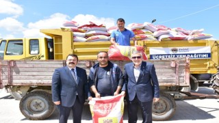 İnönü Belediyesinden manda üreticilerine ücretsiz yem desteği