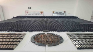 Iraka geçmeye çalışanlara yönelik operasyonda çok sayıda silah ve mühimmat ele geçirildi