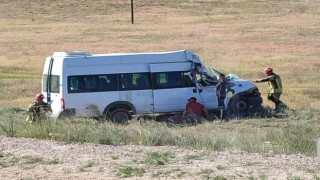 İşçi servisi şarampole yuvarlandı: 6 yaralı