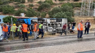 İşçileri taşıyan servis devrildi: 8 yaralı