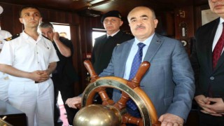 İşgal ordularını Çanakkale Boğazına gömen Nusret Mayın Gemisinin müzesine yoğun ilgi