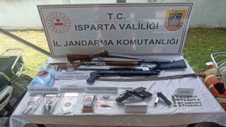 Ispartada uyuşturucu operasyonunda 2 kişi tutuklandı