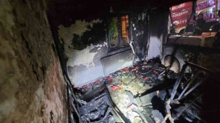 İtfaiye alevlerin arasına daldı