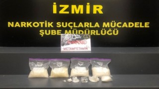 İzmirde bir eve zehir operasyonu