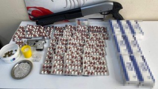 İzmirde vatandaşın ihbar ettiği evden uyuşturucu çıktı