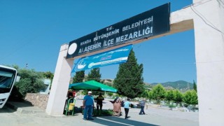 Kabir ziyareti yapan vatandaşlara büyükşehirden sıcak karşılama