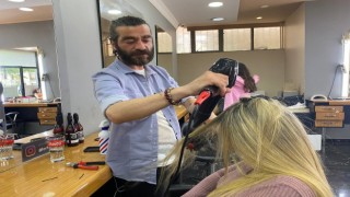 Kadıköyde kaynak saç dolandırıcılığı: Hesabı ödemeden kaçtılar