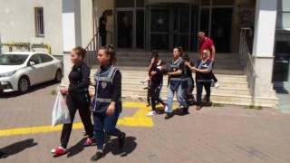 Kadın hırsızlar yakalandı