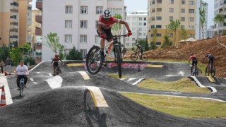 Kahramanmaraşlı Milli pedallar büyükşehirin parkurunda piste çıktı
