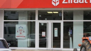 Karabükte kamu bankası kurşunlandı