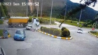 Karabükteki ölümlü kaza anı kameraya yansıdı