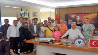 Karacabeyde belediye bayramlaşmaları halk buluşmasına döndü