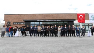Karatay Çimenlik Kapalı Spor Salonu hizmete açıldı