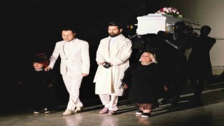 Kardeş acısıyla sarsılan Serdar Ortaç klibini tamamlayamadı