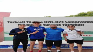 Karslı atletler madalyaları topladı