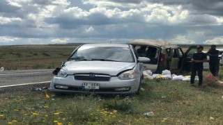 Kars'ta trafik kazası: 3'ü çocuk 12 yaralı