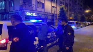 Kavga ihbarına giden bekçiler tabanca yakaladı